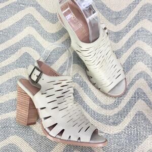 Restricted‎ Perforated Booties Size 7.5 Neutral Bone Gray Faux Leather